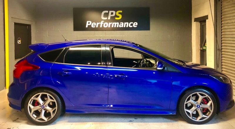 View FORD FOCUS 2.0 T ST-2 5dr