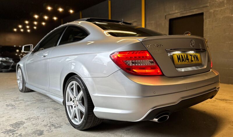 View MERCEDES-BENZ C CLASS 2.1 C220 CDI AMG Sport Edition G-Tronic+ Euro 5 (s/s) 2dr