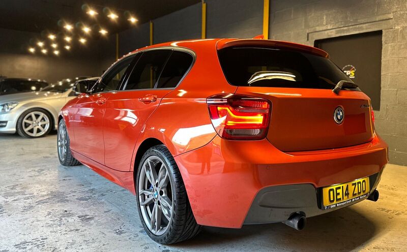 BMW 1 SERIES
