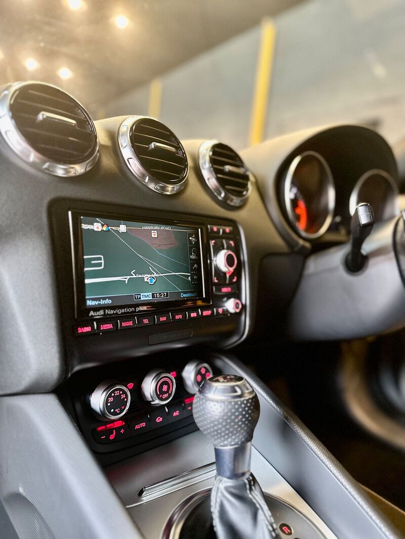AUDI TT