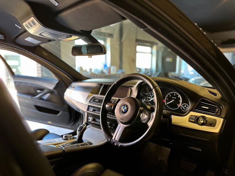 BMW 5 SERIES
