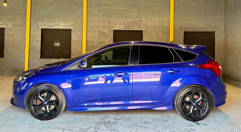 View FORD FOCUS 2.0T EcoBoost ST-3 Euro 5 (s/s) 5dr