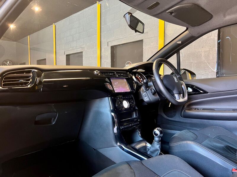 DS AUTOMOBILES DS 3