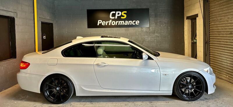 BMW 3 SERIES