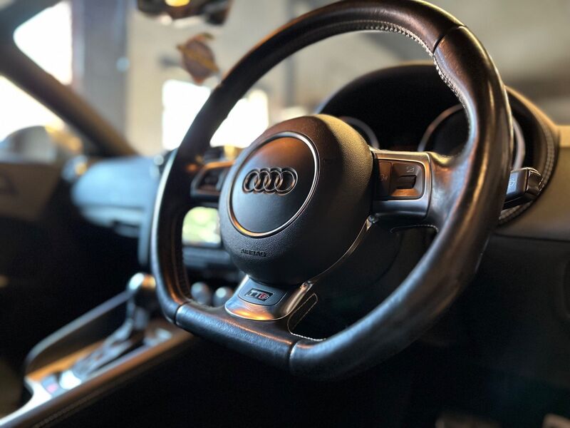 AUDI TTS
