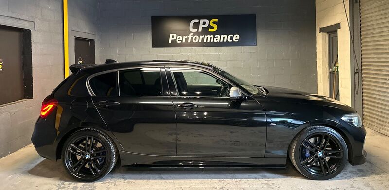 BMW 1 SERIES